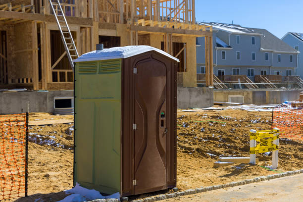Best Portable restroom trailer rental  in Maysville, MO